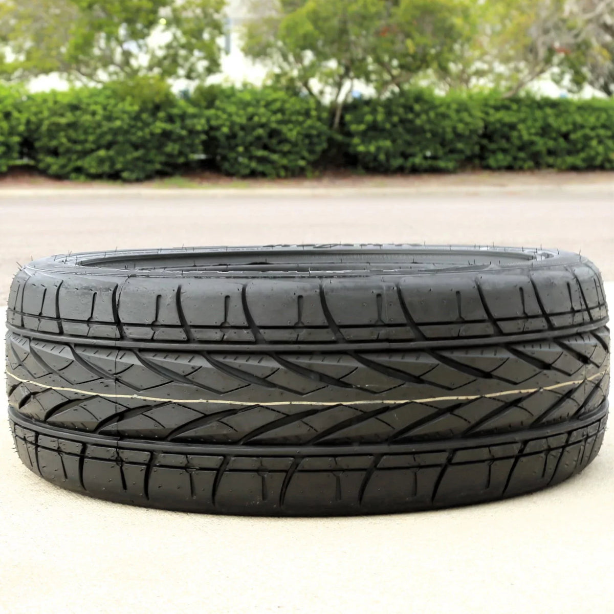 of 4 (FOUR) - 225/45R18 ZR 95Y XL / : 2011-15 LTZ, 2012 XLE