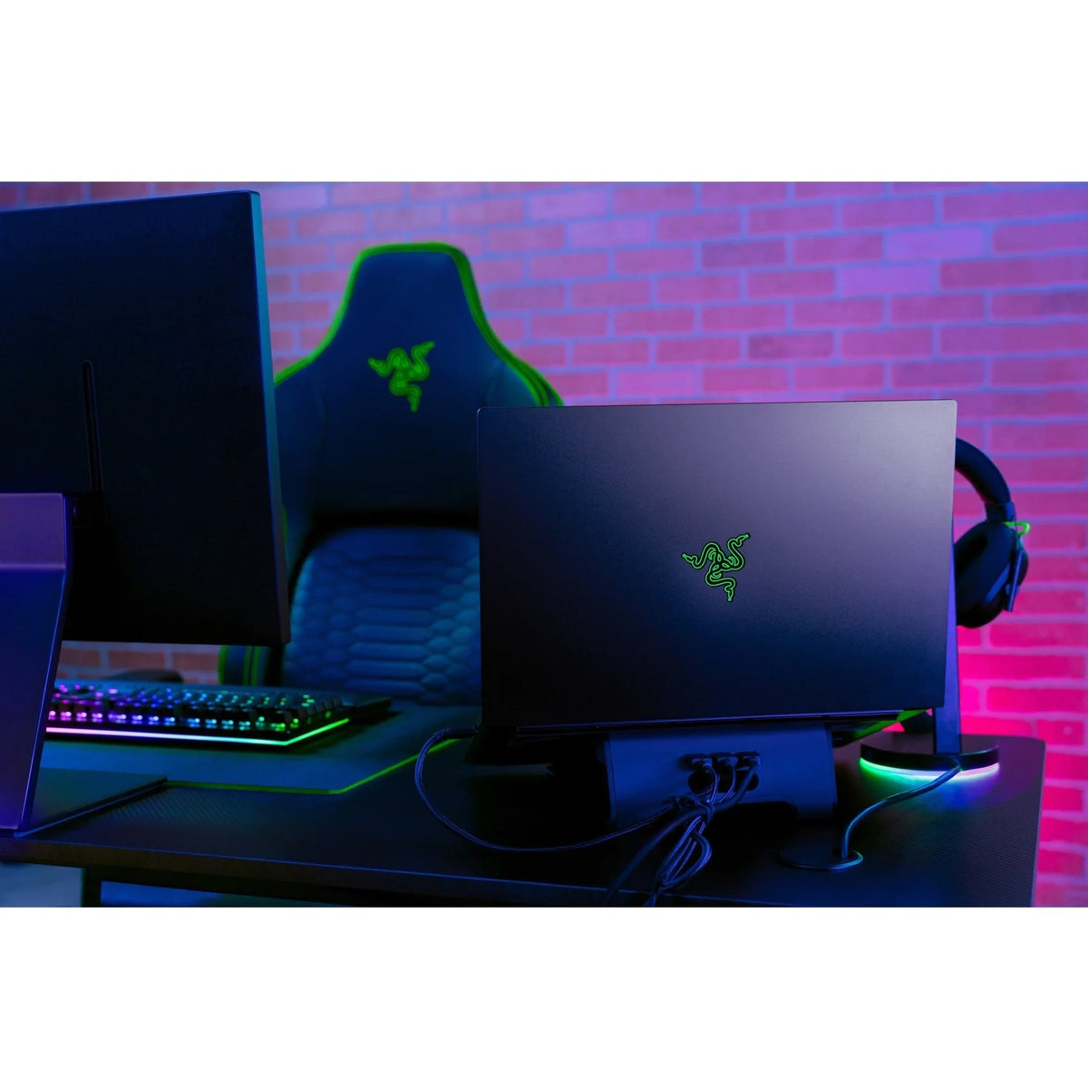 15 15.6" 4K UHD , i9 i9-12900H, NVIDIA GeForce RTX 3080 16 GB, 1TB SSD, 11