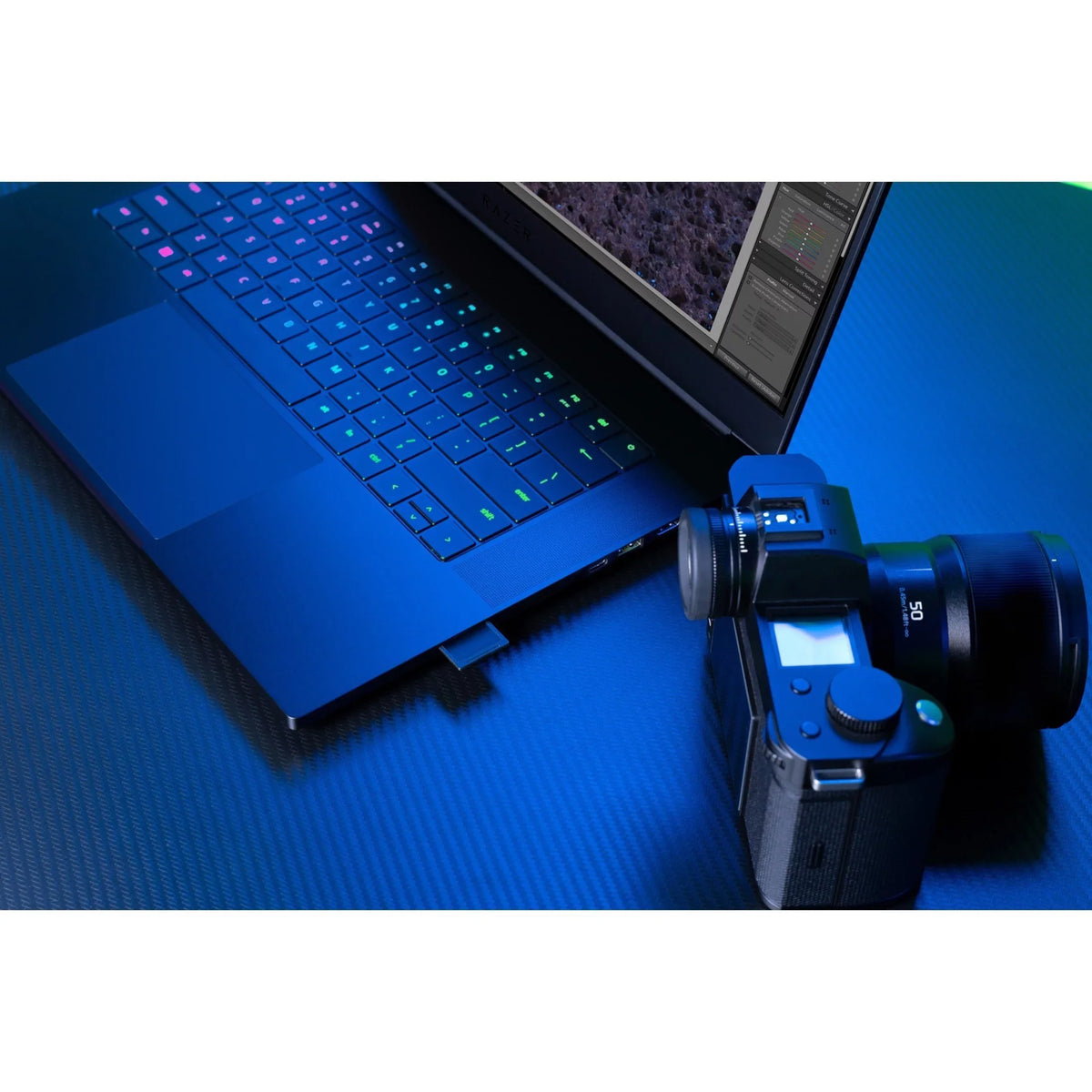 15 15.6" 4K UHD , i9 i9-12900H, NVIDIA GeForce RTX 3080 16 GB, 1TB SSD, 11