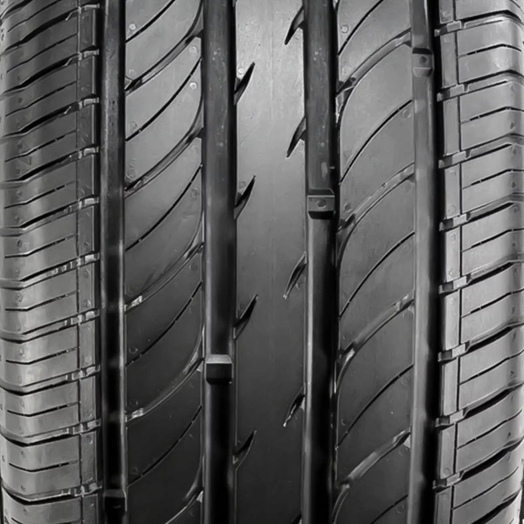 2 P225/45R18 99W : 2011-15 LTZ, 2012 XLE
